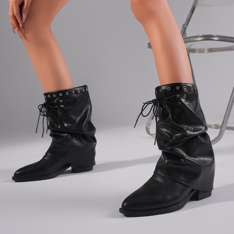 Studded Lace-Up Booties Pointe - đánh giá và giá Motorcycle Cylinder